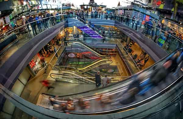 mall chaos